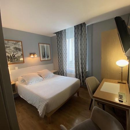 Hotel Le Pelican Charleville-Mézières Zewnętrze zdjęcie