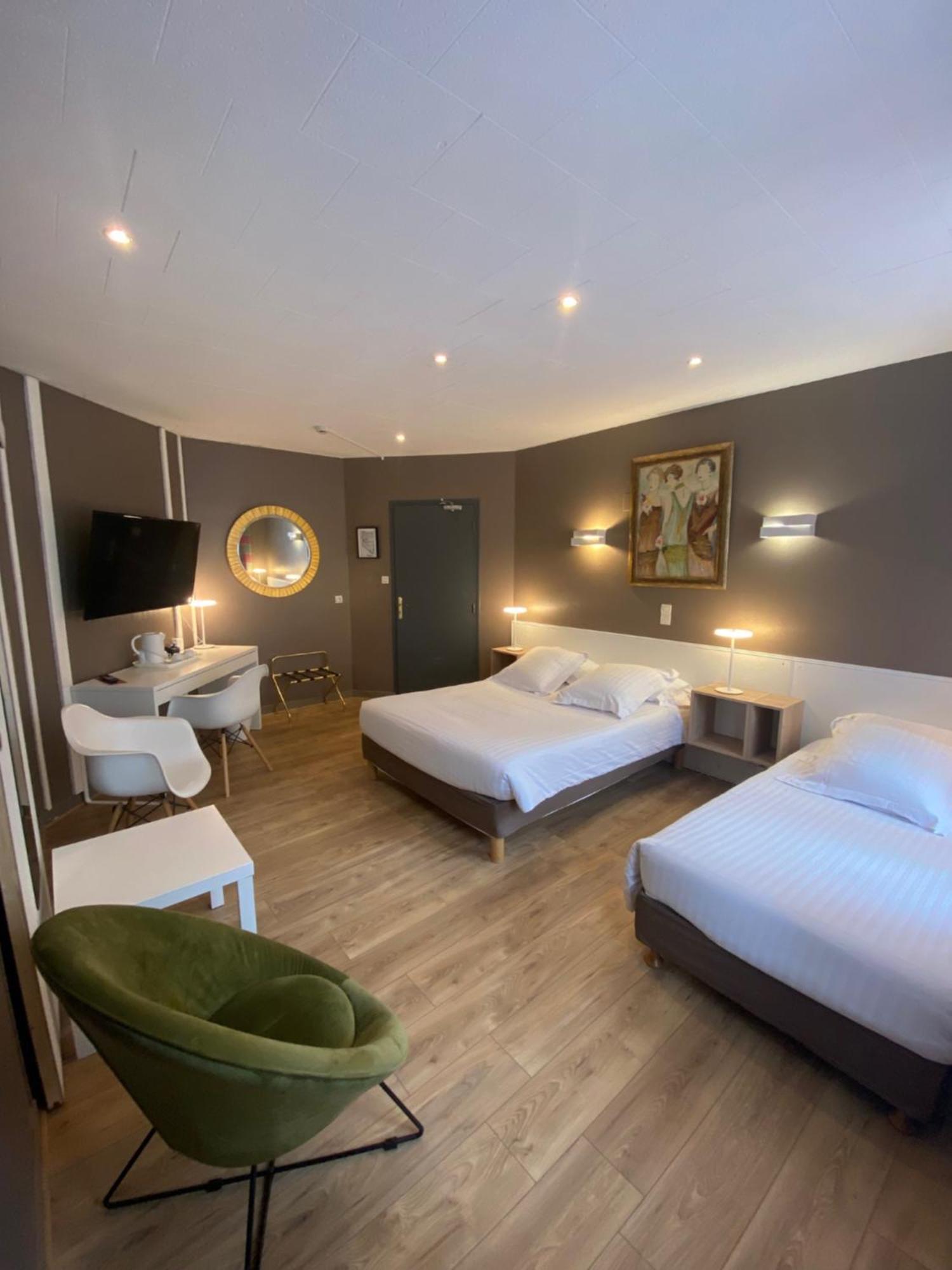 Hotel Le Pelican Charleville-Mézières Zewnętrze zdjęcie