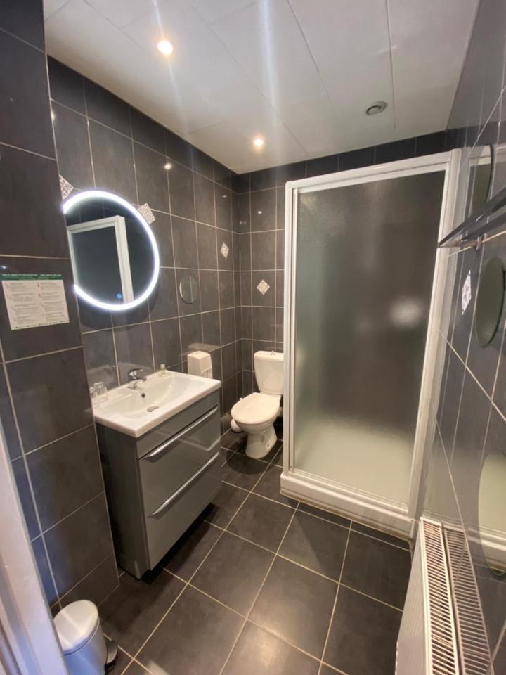 Hotel Le Pelican Charleville-Mézières Zewnętrze zdjęcie